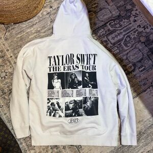 TAYLOR SWIFT | THE ERAS TOUR COLLAGE WHITE HOODIE XL